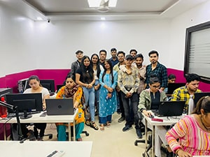Classroom session at E Digital Marketers, Rohini Sector 8